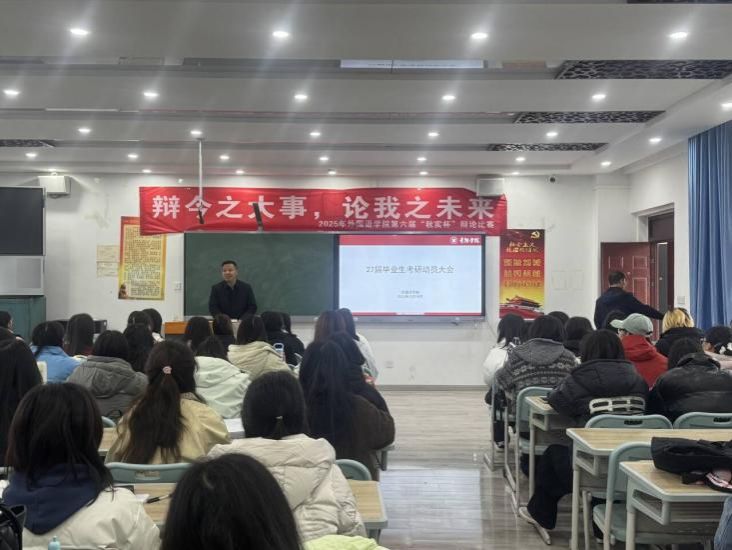 餐厅里的人们AI 生成的内容可能不正确。